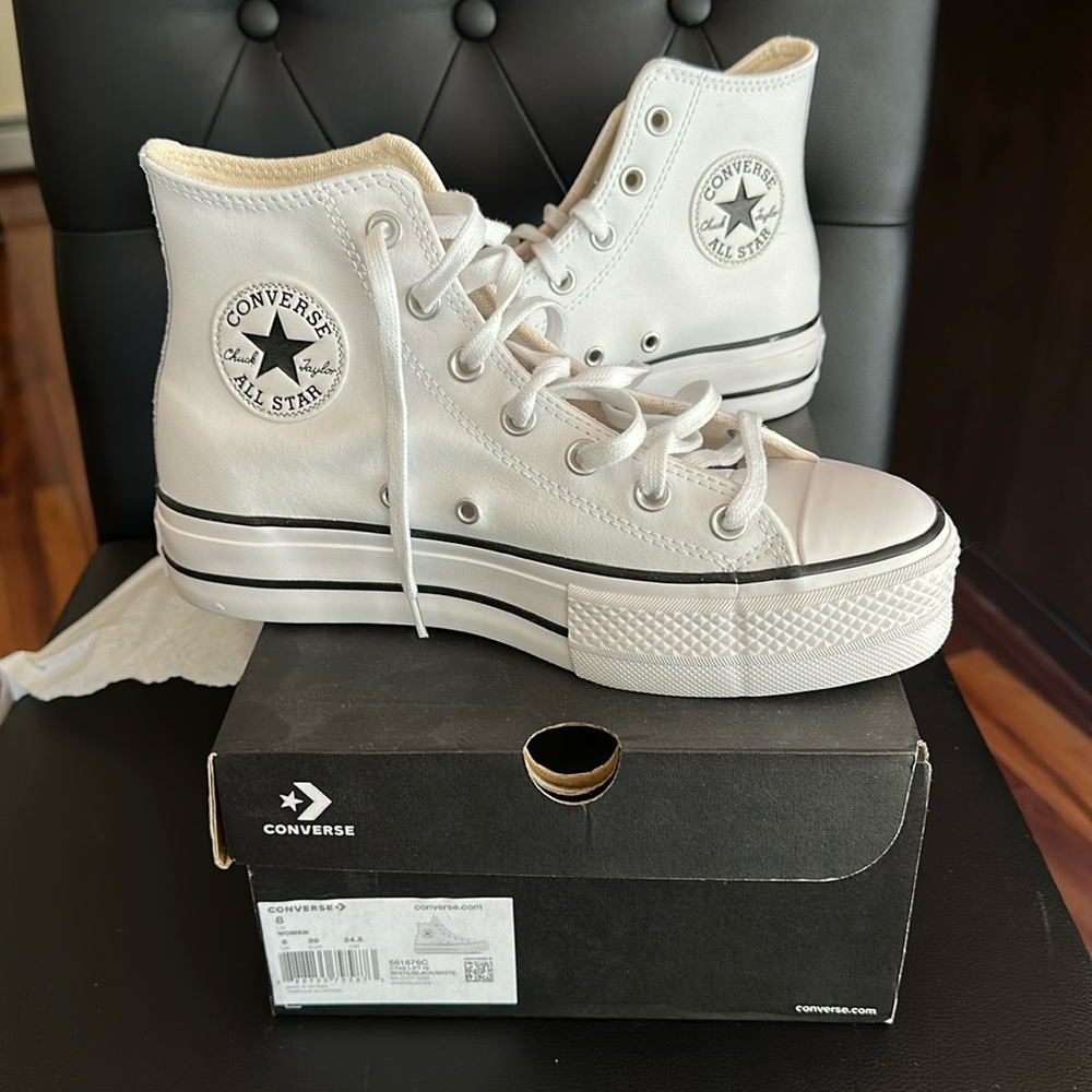 Converse CTAS lift White/leather sneaker size 8